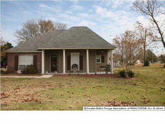 27055 Brady St, Plaquemine, LA 70764