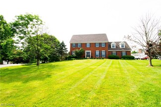 1463 Colburn Dr, Zanesville, OH 43701