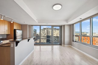 929 Portland Ave Unit 1005, Minneapolis, MN 55404