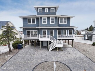 4 E Pimlico Rd, Little Egg Harbor Township, NJ 08087