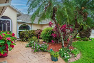 654 Kroegel Ave, Sebastian, FL 32958