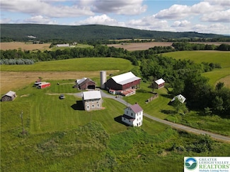 1821 Old Route 22, Lenhartsville, PA 19534