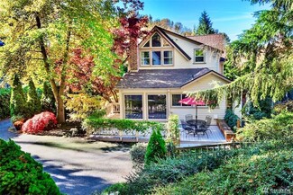 4130 Lake Washington Blvd NE, Kirkland, WA 98033