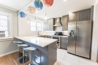 15318 78th Rd, Flushing, NY 11367