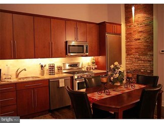 1113 Fitzwater St Unit B, Philadelphia, PA 19147
