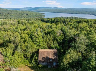 57 Blanchard Rd, Pittsburg, NH 03592