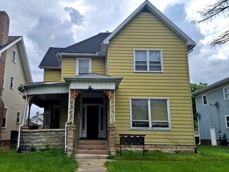 214 S Bloomington St Unit 1, Streator, IL 61364