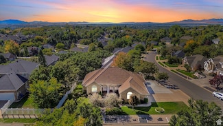 5267 Arapaho Dr, Ogden, UT 84403