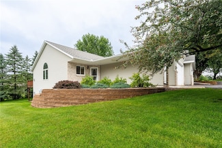 3413 Mcelroy Ct, Eau Claire, WI 54701