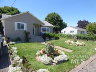 3324 8th St, Lewiston, ID 83501
