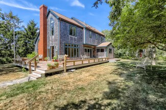 74 Waldrons Bottom Rd, West Tisbury, MA 02575