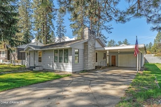 210 Woodland Dr, Pinehurst, ID 83850