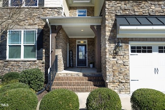 5421 Downton Grove Ct, Fuquay-Varina, NC 27526