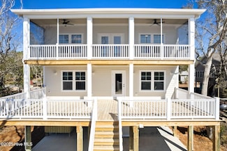 118 SE 9th St, Oak Island, NC 28465