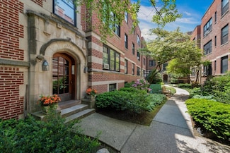 726 Hinman Ave Unit 2W, Evanston, IL 60202
