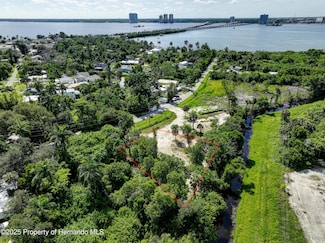 1113 River Rd, North Fort Myers, FL 33903
