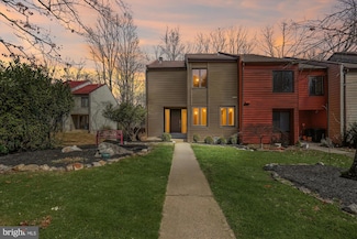 11501 Hearthstone Ct, Reston, VA 20191