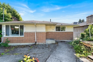 7919 37th Ave S, Seattle, WA 98118