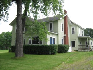7889 Telephone Rd, Le Roy, NY 14482