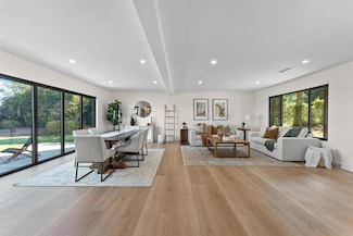 5777 Desert View Dr, La Jolla, CA 92037