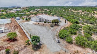 10925 Blue Jay Way, Oak Hills, CA 92344