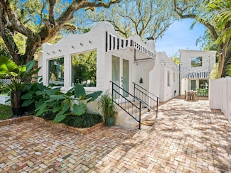 1612 SE 2nd St, Fort Lauderdale, FL 33301