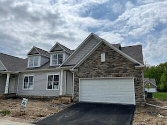 1689 Bookfield Ln, Grove City, OH 43123