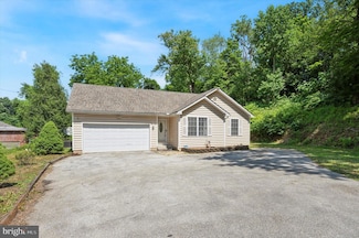52 Mill Rd, Clifton Heights, PA 19018
