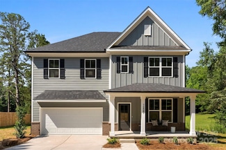1227 Breezewood Dr, Charlotte, NC 28262