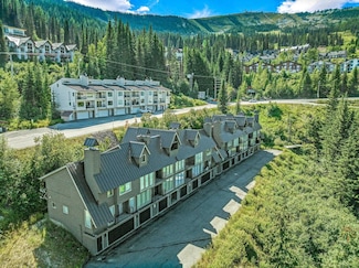 8707 Schweitzer Mountain Rd, Sandpoint, ID 83864