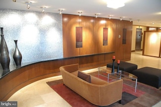 2725 39th St NW Unit 405, Washington, DC 20007