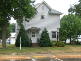 503 N High St, Randolph, WI 53956