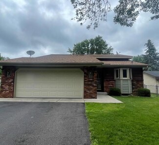 957 104th Ave NW, Coon Rapids, MN 55433