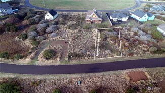 422 S Bel Air Loop, Ocean Shores, WA 98569