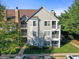 5605 Willoughby Newton Dr Unit 13, Centreville, VA 20120