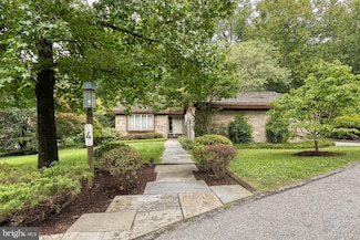 4 Riderwood Station, Towson, MD 21204