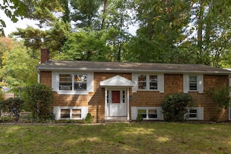 745 S River St, Marshfield, MA 02050
