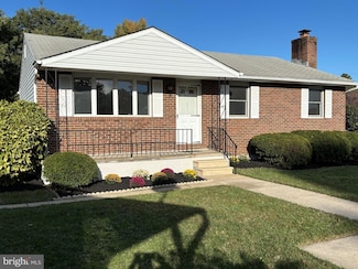 11 Mckenna Ct, Parkville, MD 21234