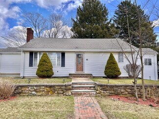 470 Pleasant St, Canton, MA 02021