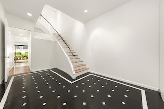226 E 67th St Unit MAISONETTE, New York, NY 10065