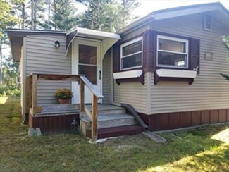 48 Pipers Way, Carver, MA 02330