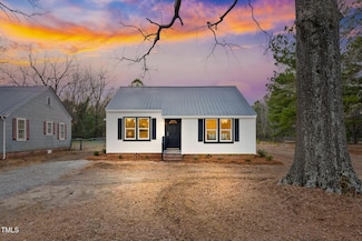 1304 S 14th St, Lillington, NC 27546