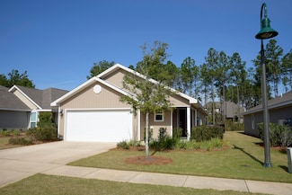 643 Earl Godwin Rd, Freeport, FL 32439