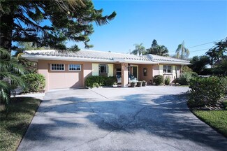 109 3rd St, Belleair Beach, FL 33786