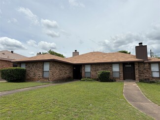 1909 Spindletop Dr, Duncanville, TX 75137