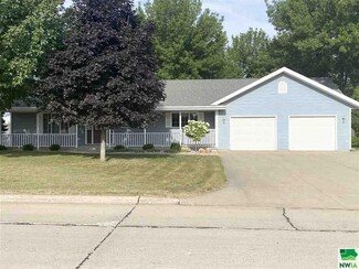 1465 2nd Ave SE, Sioux Center, IA 51250
