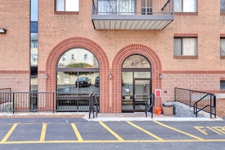 500 Salem St Unit 604, Medford, MA 02155