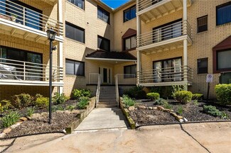 19510 Lorain Rd Unit 104, Cleveland, OH 44126