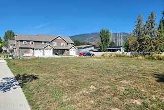 1712 Onyx Ct, Sandpoint, ID 83864