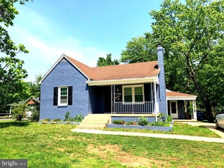 8609 Woodlawn Ct, Alexandria, VA 22309